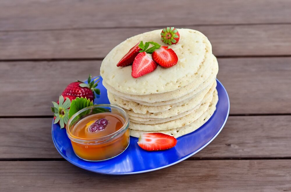 Moroccan Semolina Pancakes with Holes