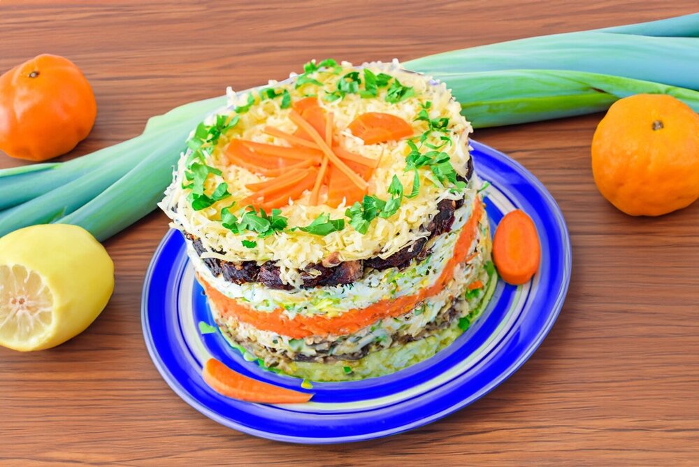 Chicken Salad with Prunes and Mushrooms