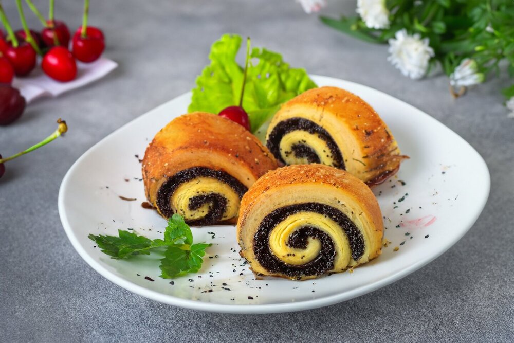 Poppy Seed Puff Pastry Rolls