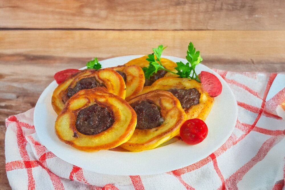 Quick Lazy Belyashi with Kefir and Minced Meat